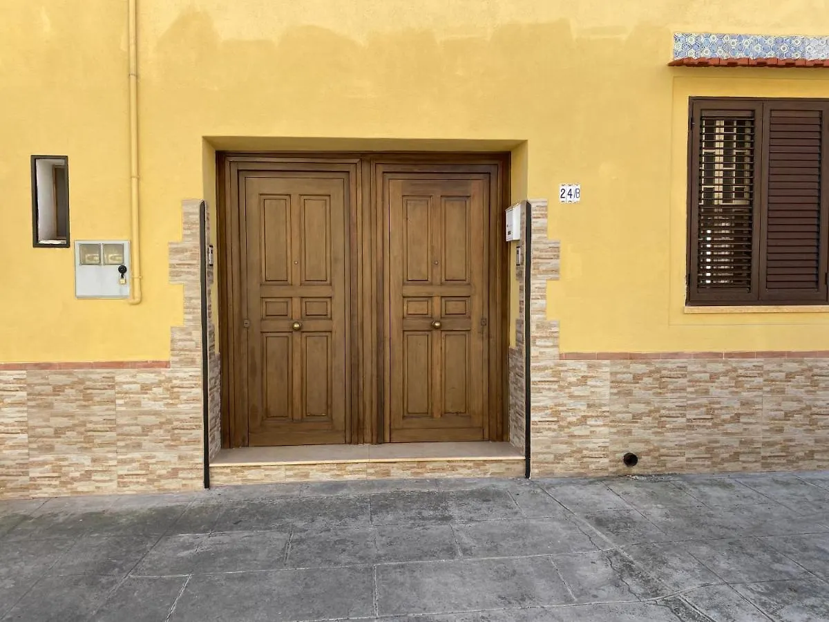 Holiday home Helios House Villa Palermo